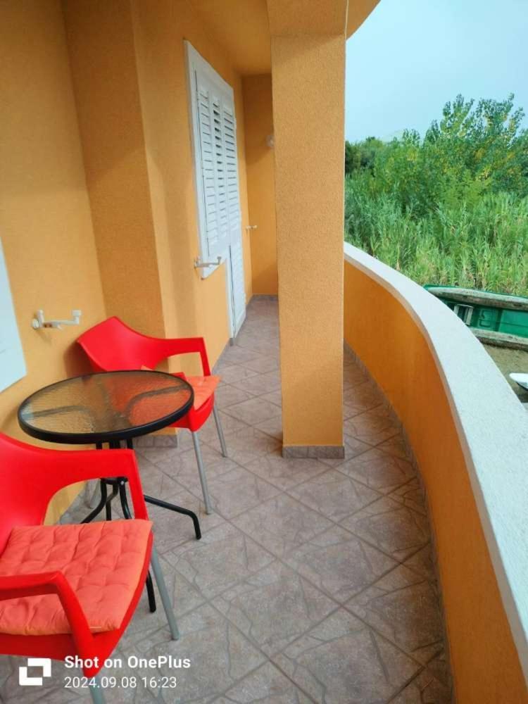 Apartmani Lipa Rtina Εξωτερικό φωτογραφία